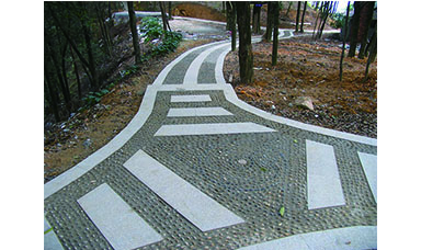 虹潤(rùn)公司捐資57萬(wàn)元用于順昌合掌巖風(fēng)景區(qū)建設(shè)